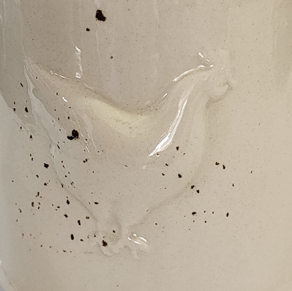 Vintage Bone White Ceramic Pitcher Embossed Hen Farmhouse Style‎ 6H x 8W - Picture 6 of 8